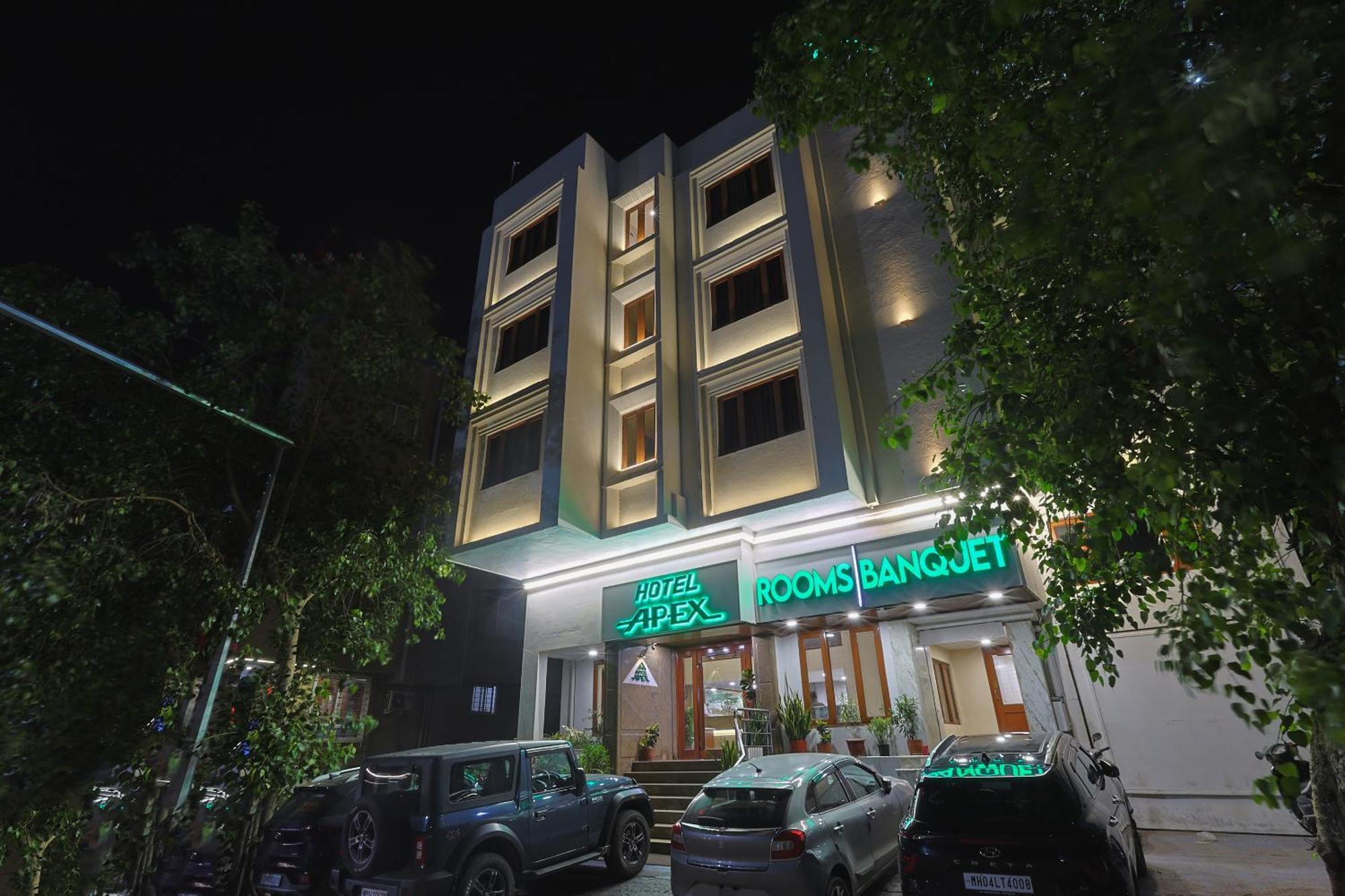 Hotel Apex Súrat Exteriér fotografie