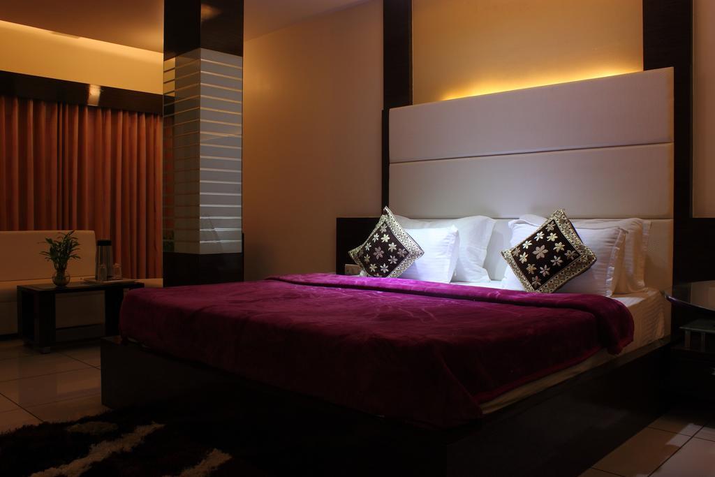 Hotel Apex Súrat Pokoj fotografie